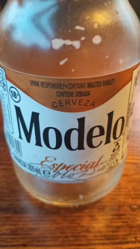 Modelo Especial Beer