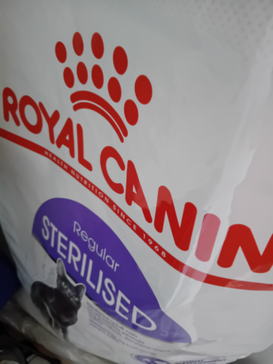 Royal Canin Sterilised 37 Adult Cat Dry Food
