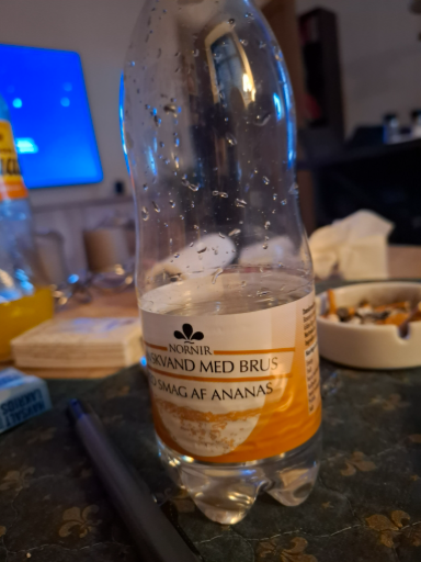 Nornir Skvandsvand med Brus - Smag af Ananas