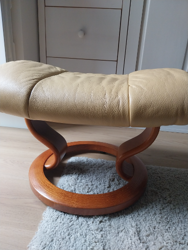 Leathercraft Hugh 8124 Wood Bench