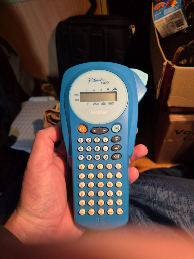 Brother P-touch PT-1000 label maker
