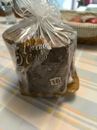 Pan de Centeo Integral