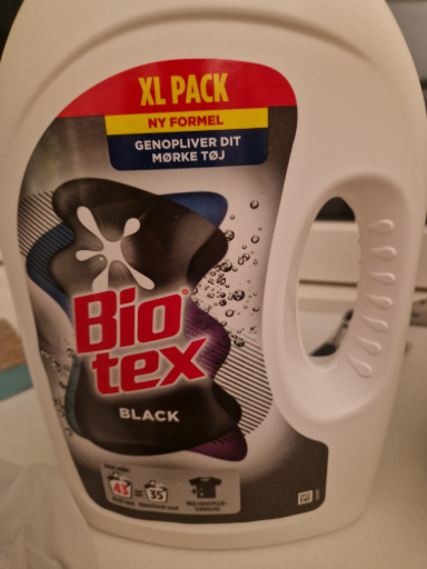 Biotex Black Laundry Detergent