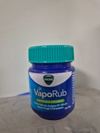 Vicks VapoRub Vaporizing Ointment