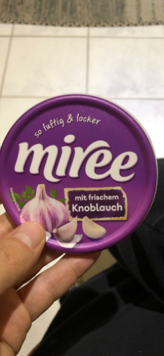 Miree Frischkäse mit frischem Knoblauch