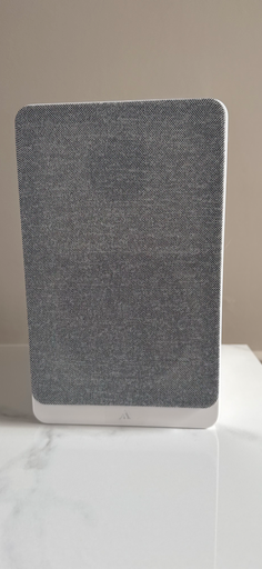 Leed's White Portable Fabric Bluetooth Speaker