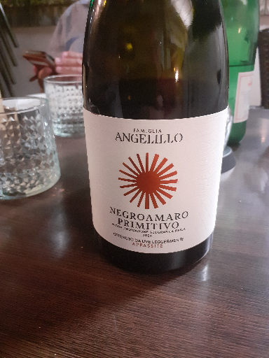 Famiglia Angelillo Negroamaro Primitivo wine
