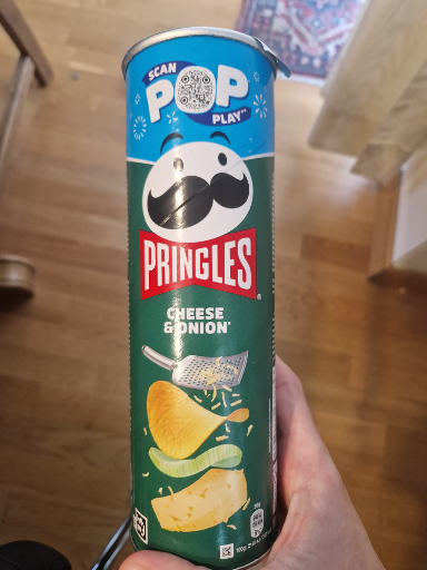 Pringles Cheese & Onion