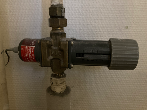 Water Pressure Regulator