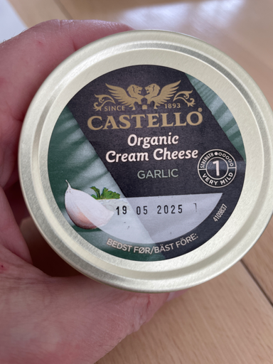 Organic Cream Cheese Garlic