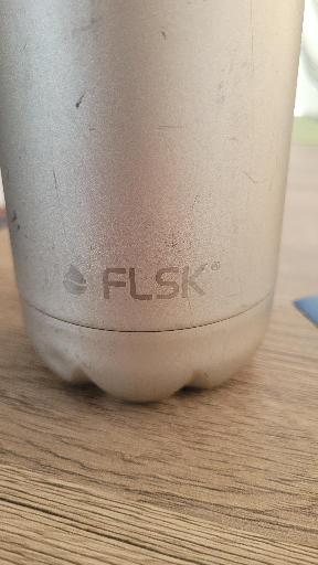 FLSK drinking bottle