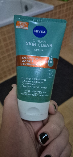 NIVEA Derma Skin Clear Scrub
