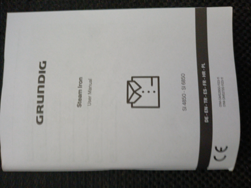 Grundig Steam Iron