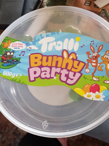 Trolli Bunny Party