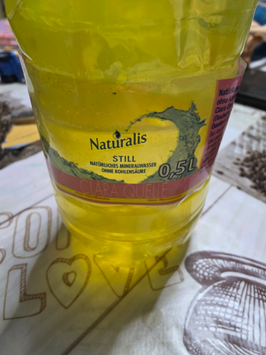 Naturalis still mineral water