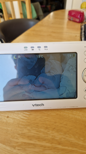 VTech Video Baby Monitor VM3252