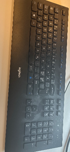 Logitech Signature Slim Solar+ K980