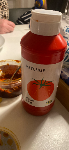 KETCHUP tomato ketchup
