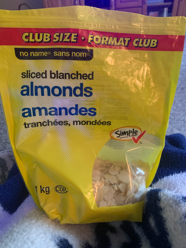 No Name Sliced Blanched Almonds