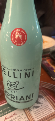Bellini Cipriani cocktail