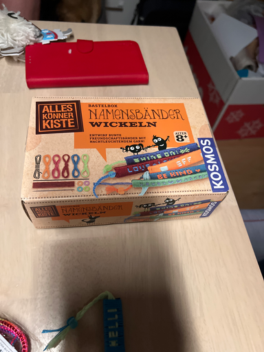 Kosmos Namensbänder wickeln