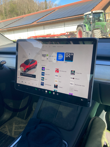 Tesla Fahrzeug-Infotainmentsystem