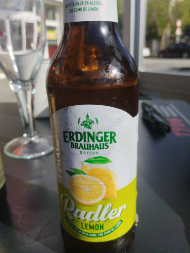 Erdinger Brauhaus Radler Lemon