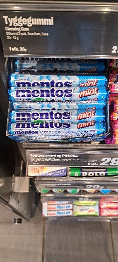 Mentos mint gum