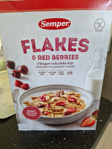 Semper Flakes & Red Berries
