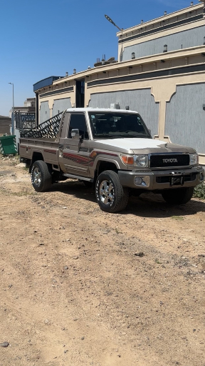 Toyota Land Cruiser Pickup